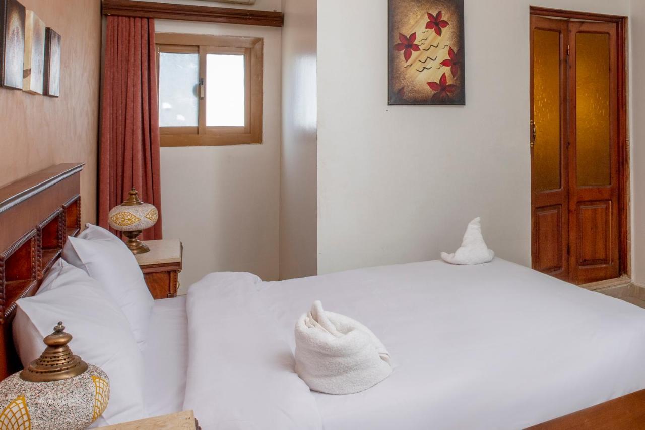 Pyramids Inn Hotel Kafret el-Gabal Exteriör bild